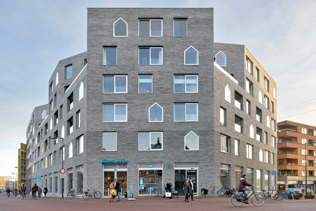 Barcode Architects_ Bartok (12)