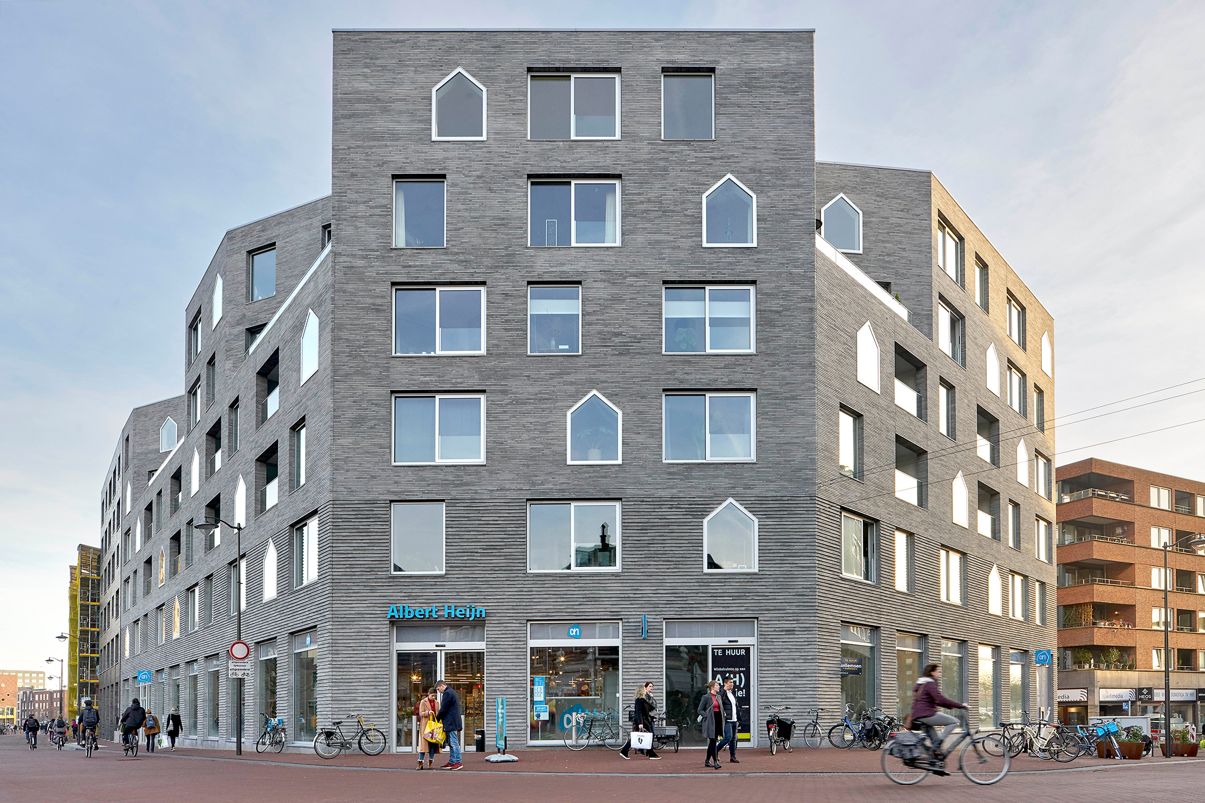 Barcode Architects_ Bartok (12)