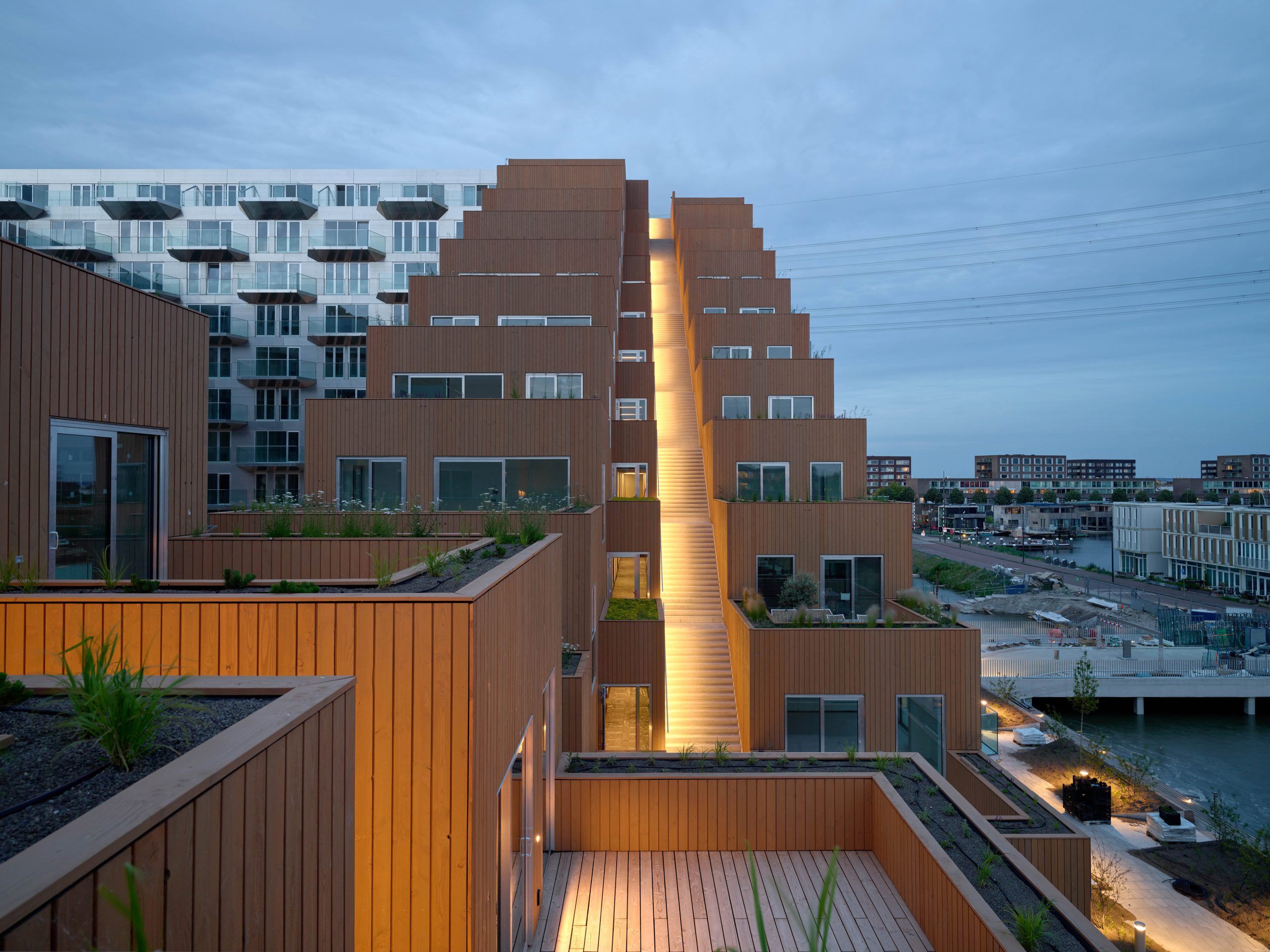 Barcode Architects & BIG_Sluishuis_11_©Ossip van Duivenbode